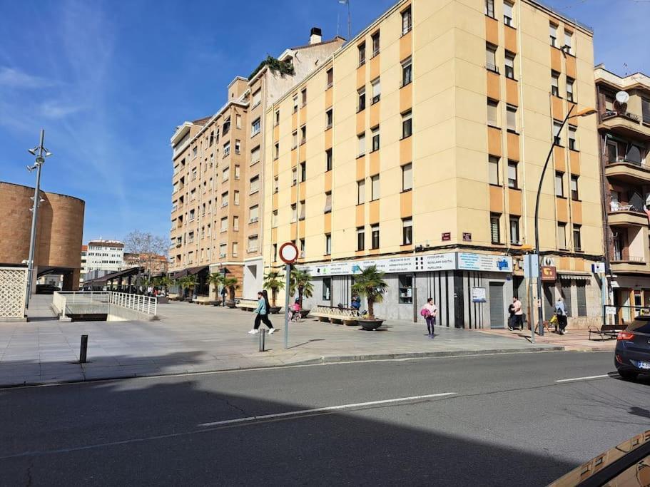 Casa Angel Ayuntamiento Centro Logrono
